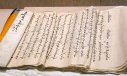 Buddhist Texts Written in Tai Le Buddhist Texts Written in Tai Le