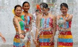 Dehong Dai Water Splashing Festival Dehong Dai Water Splashing Festival