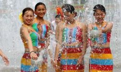 Dehong Dai Water Splashing Festival Dehong Dai Water Splashing Festival